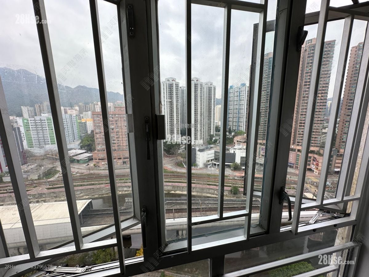 康丽花园 租盘 2 房 362 平方尺