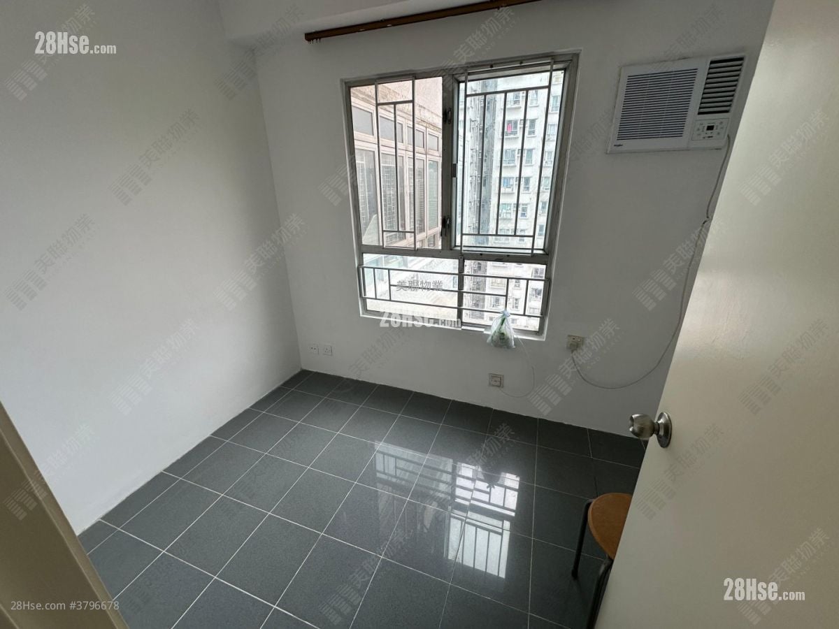 康丽花园 租盘 2 房 362 平方尺