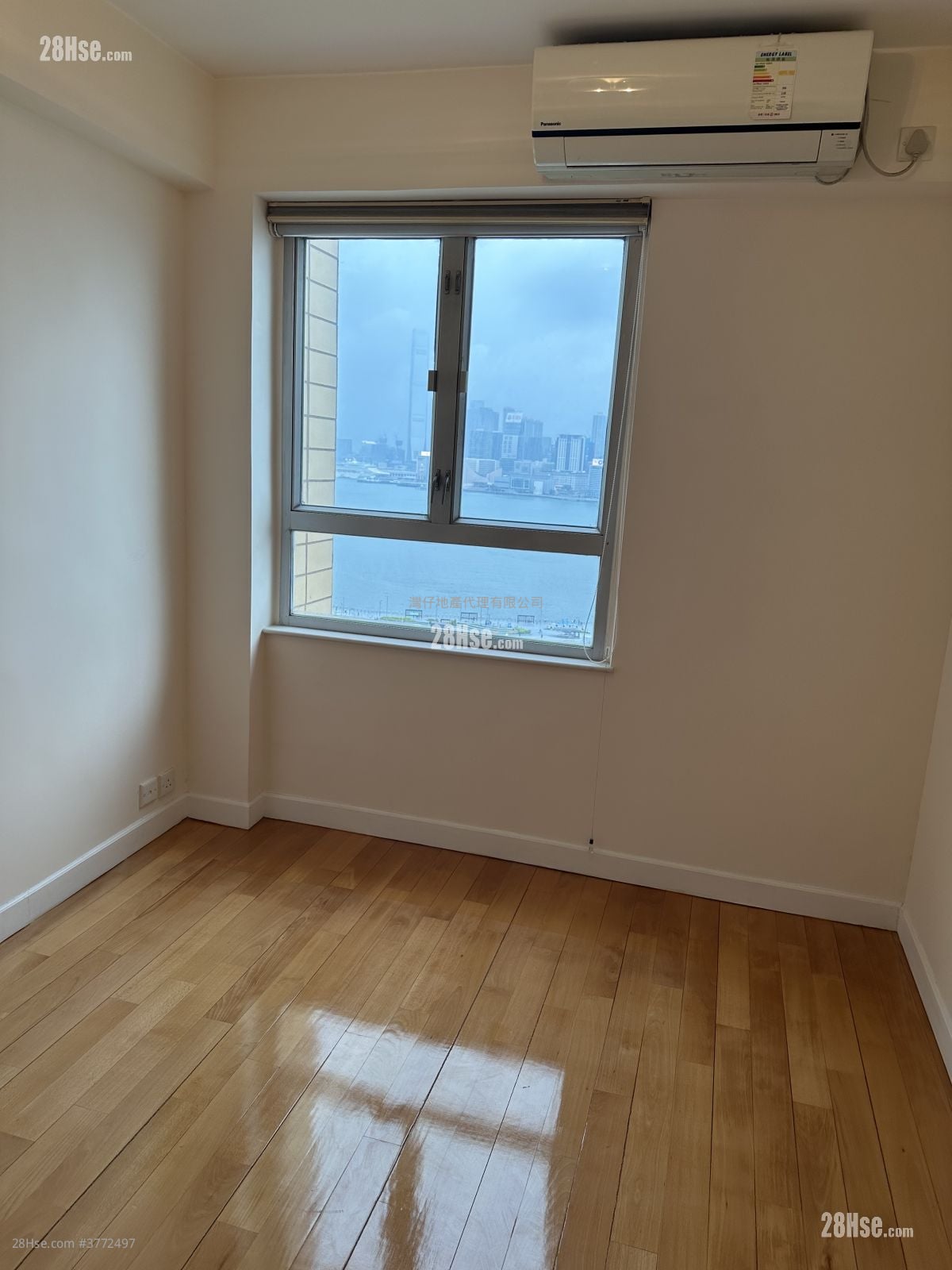 Elizabeth House Rental 2 Bedrooms , 1 Bathroom 540 ft²