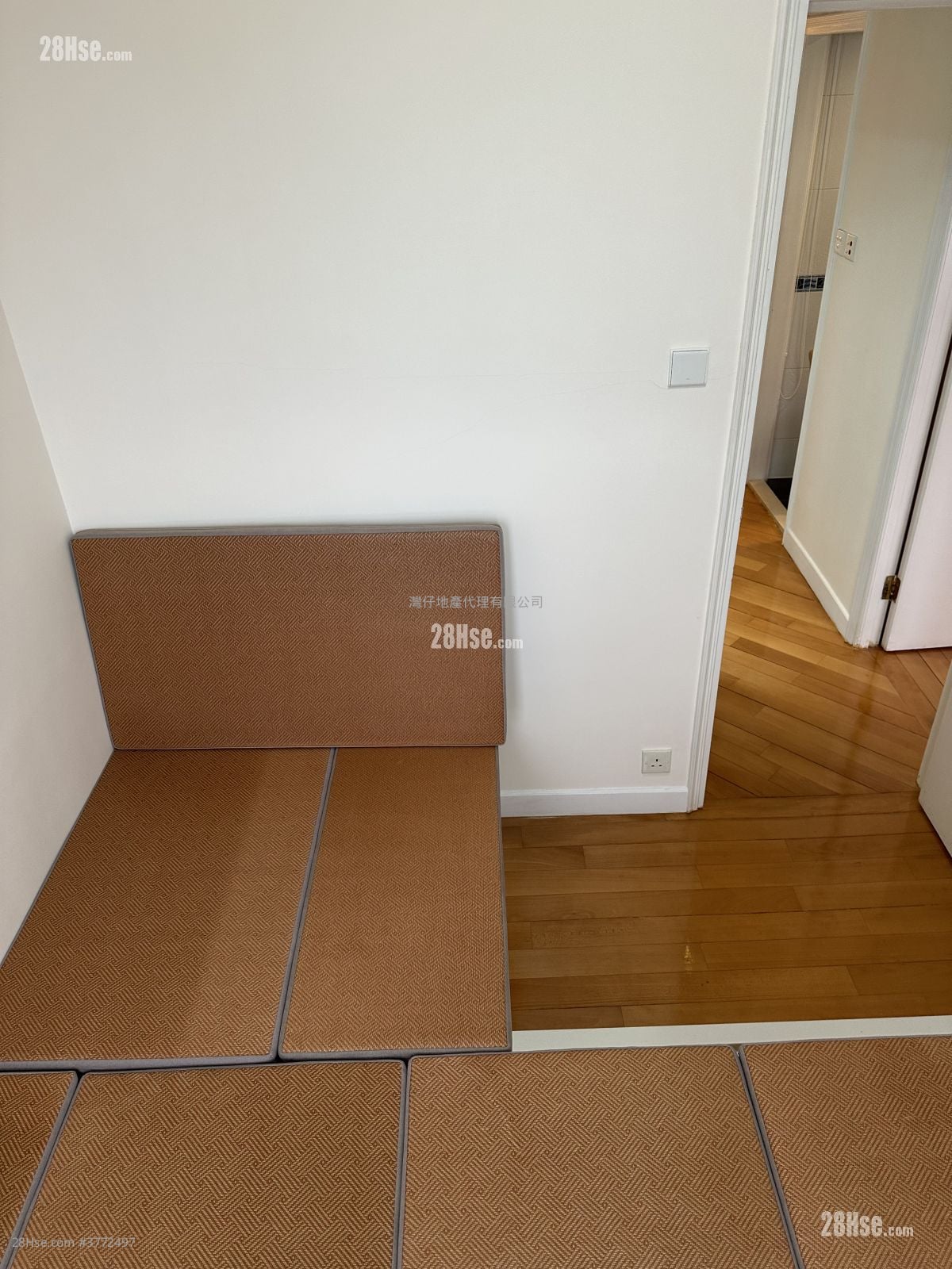 Elizabeth House Rental 2 Bedrooms , 1 Bathroom 540 ft²