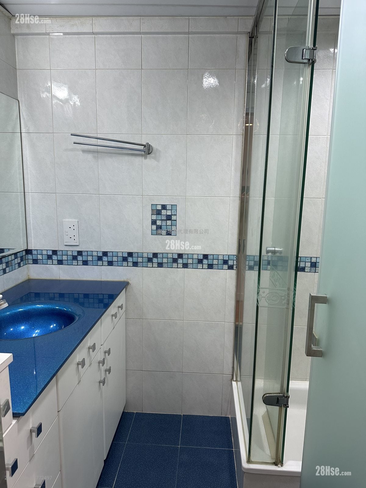 Elizabeth House Rental 2 Bedrooms , 1 Bathroom 540 ft²