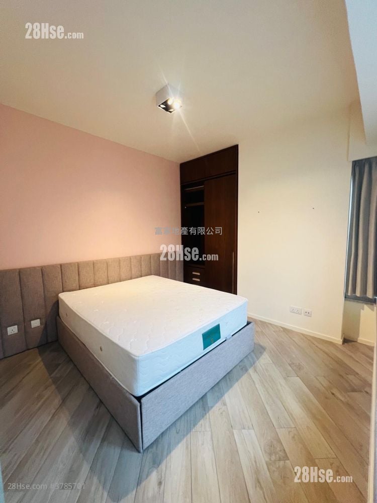 Fleur Pavilia Rental 1 Bedroom , 1 Bathroom 570 ft²