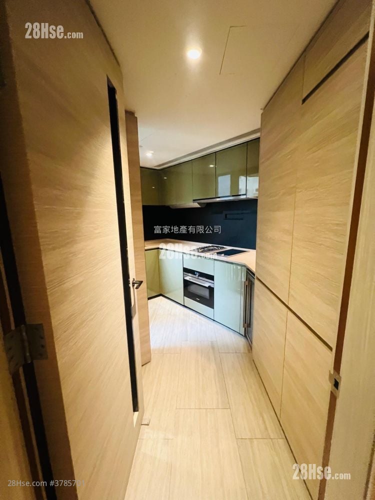 Fleur Pavilia Rental 1 Bedroom , 1 Bathroom 570 ft²