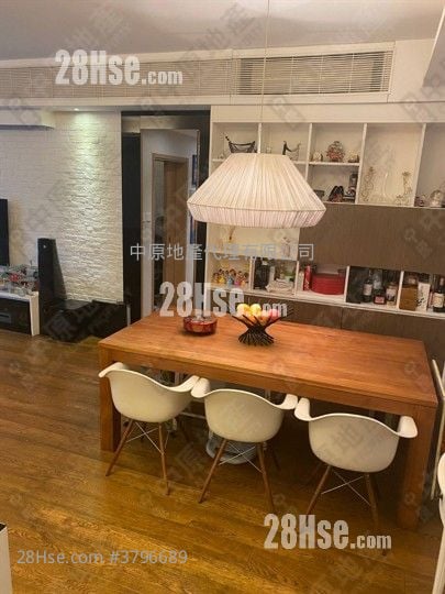 溱岸8号 售盘 4 房 , 3 浴室 1,398 平方尺