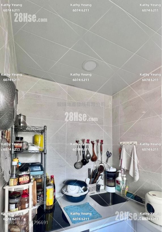 金辉大厦 租盘 2 房 , 1 浴室 340 平方尺