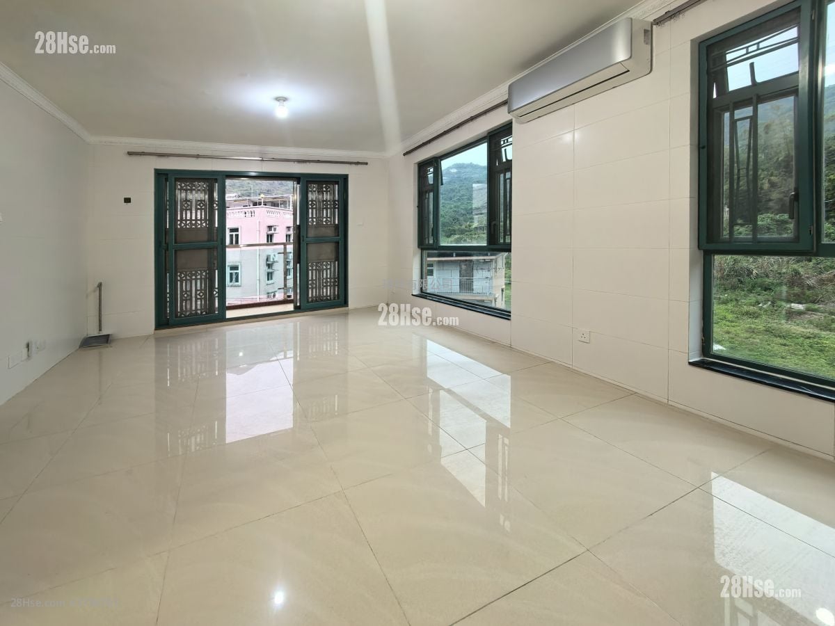 Village Rental 3 Bedrooms , 1 Bathroom