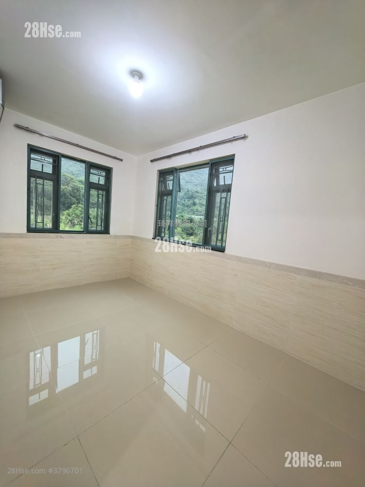 Village Rental 3 Bedrooms , 1 Bathroom