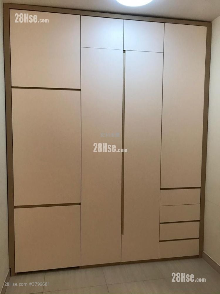 Wai Sun Building Sell 1 Bathroom 256 ft²