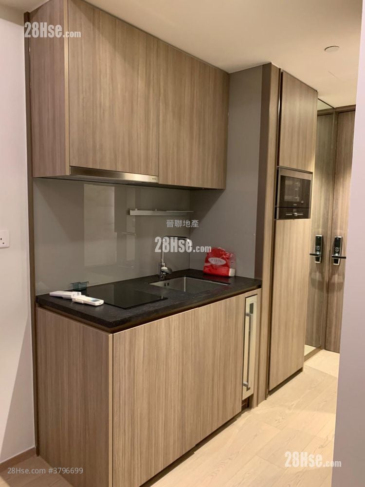 The Met. Acappella Rental Studio , 1 Bathroom 252 ft²