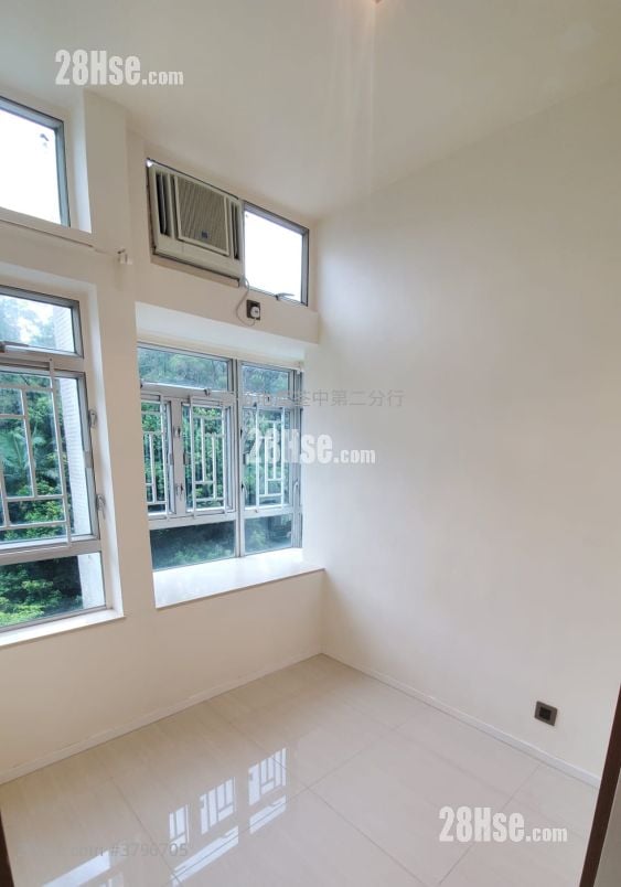 荃景花园 售盘 3 房 495 平方尺