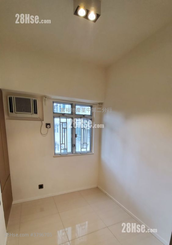 荃景花园 售盘 3 房 495 平方尺