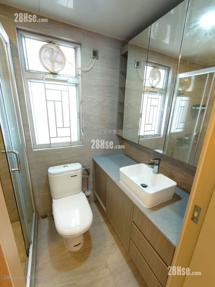 荃景花园 售盘 3 房 495 平方尺