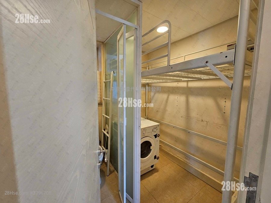 Festival City Sell 3 Bedrooms , 2 Bathrooms 842 ft²