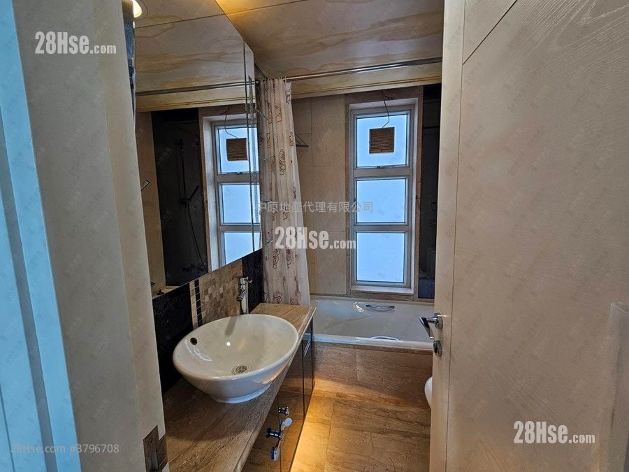 Festival City Sell 3 Bedrooms , 2 Bathrooms 842 ft²