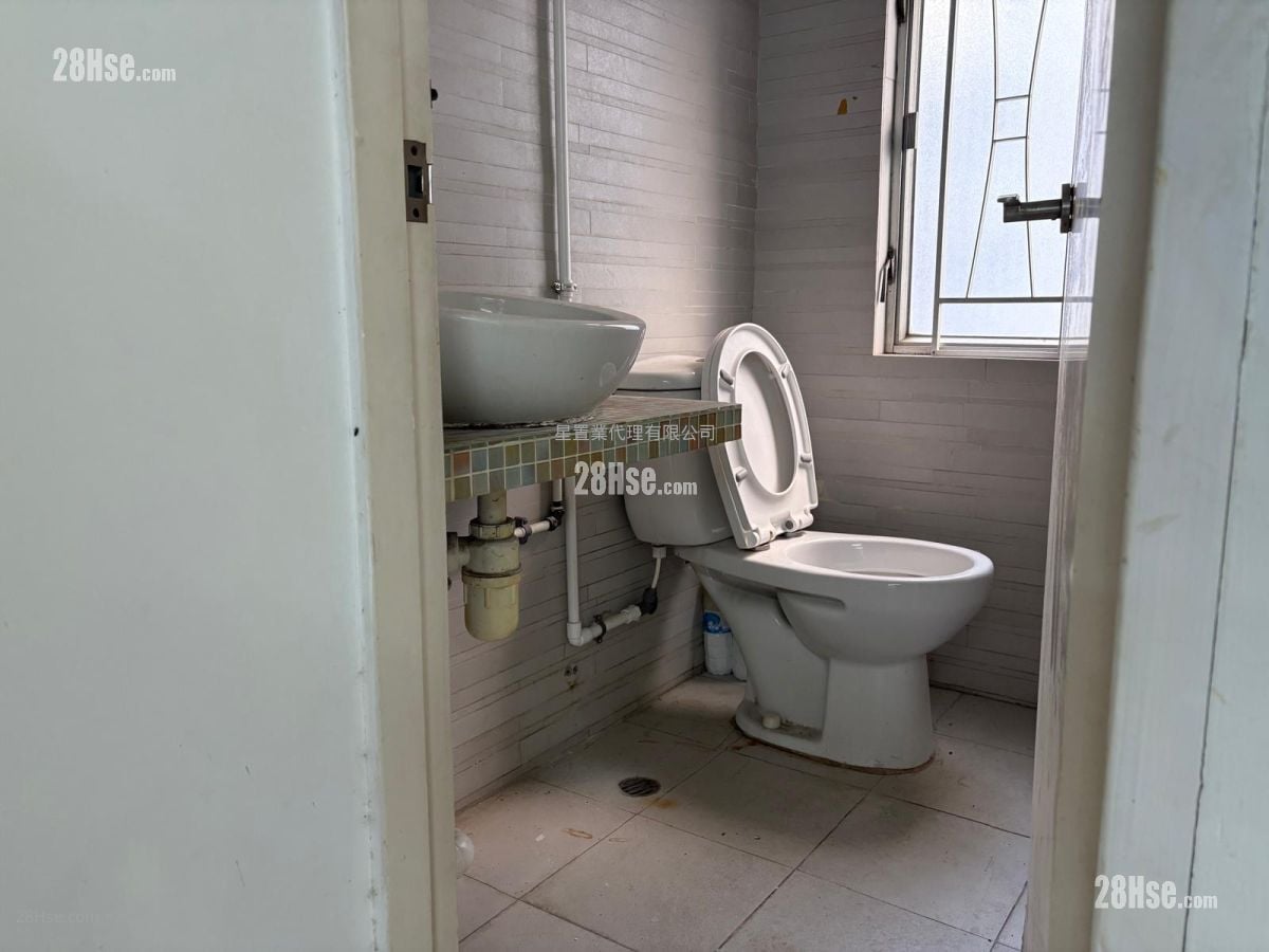 Thriving Industrial Centre Rental Studio , 1 Toilet