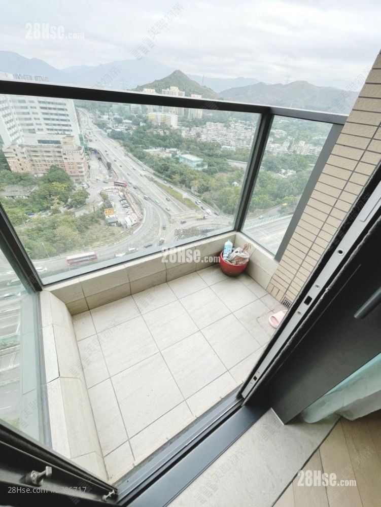 Grand Yoho Rental 3 Bedrooms , 2 Bathrooms 777 ft²