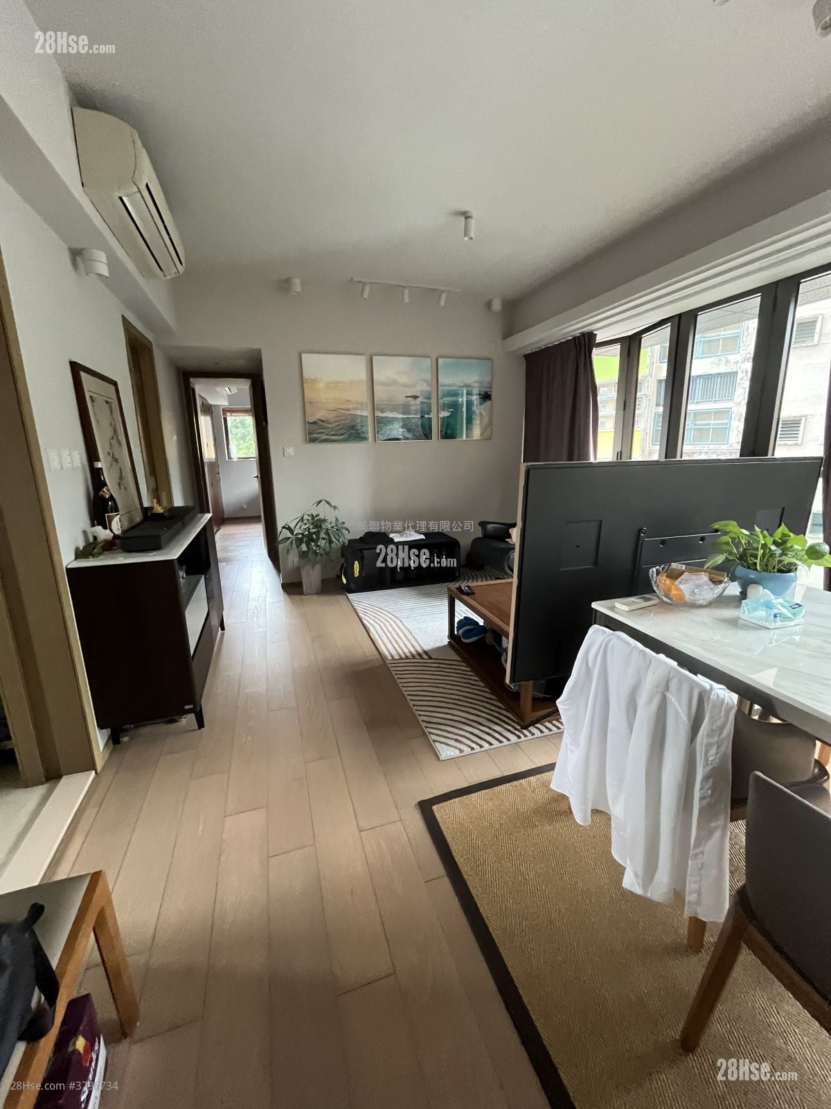 Island Garden Sell 3 Bedrooms , 2 Bathrooms 845 ft²