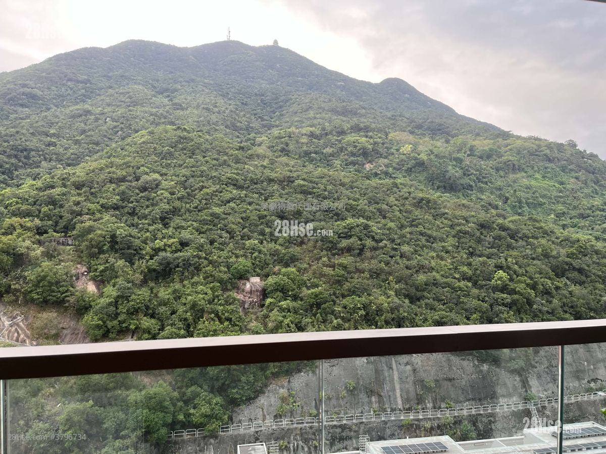 Island Garden Sell 3 Bedrooms , 2 Bathrooms 845 ft²