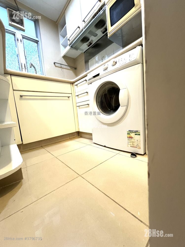 The Pacifica Sell 2 Bedrooms , 1 Bathroom 464 ft²