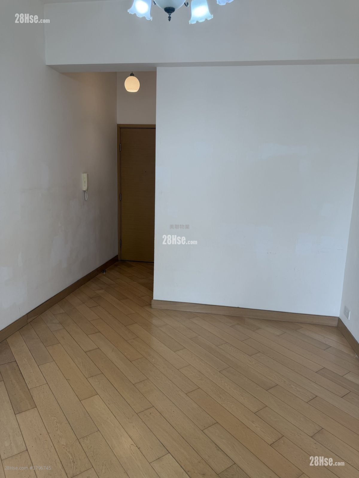 The Wings Sell 3 Bedrooms 872 ft²