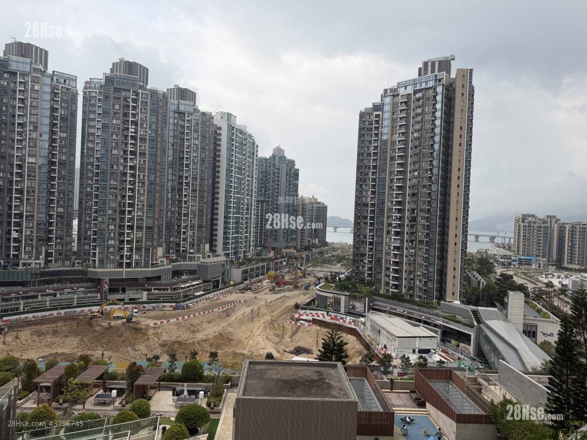 The Wings Sell 3 Bedrooms 872 ft²