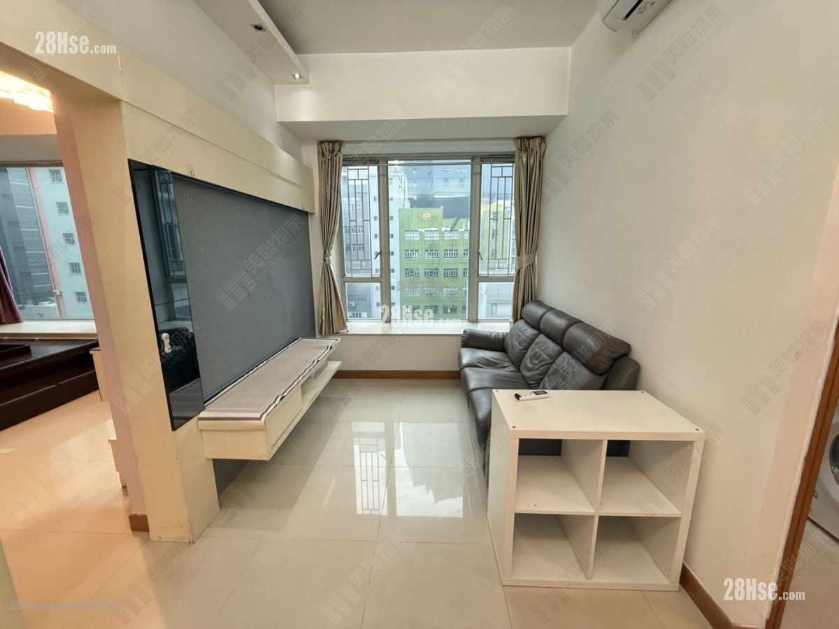 Indihome Sell 2 Bedrooms 420 ft²