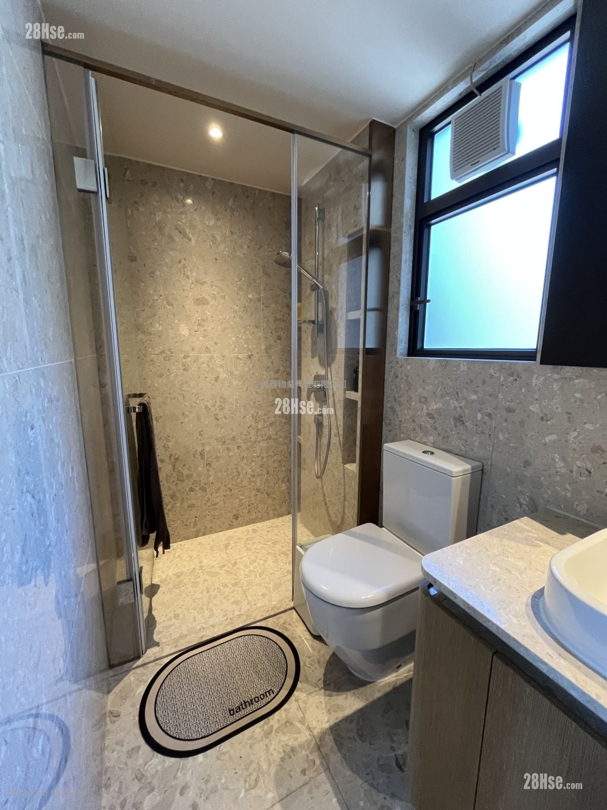 Island Garden Rental 4 Bedrooms , 3 Bathrooms 1,188 ft²