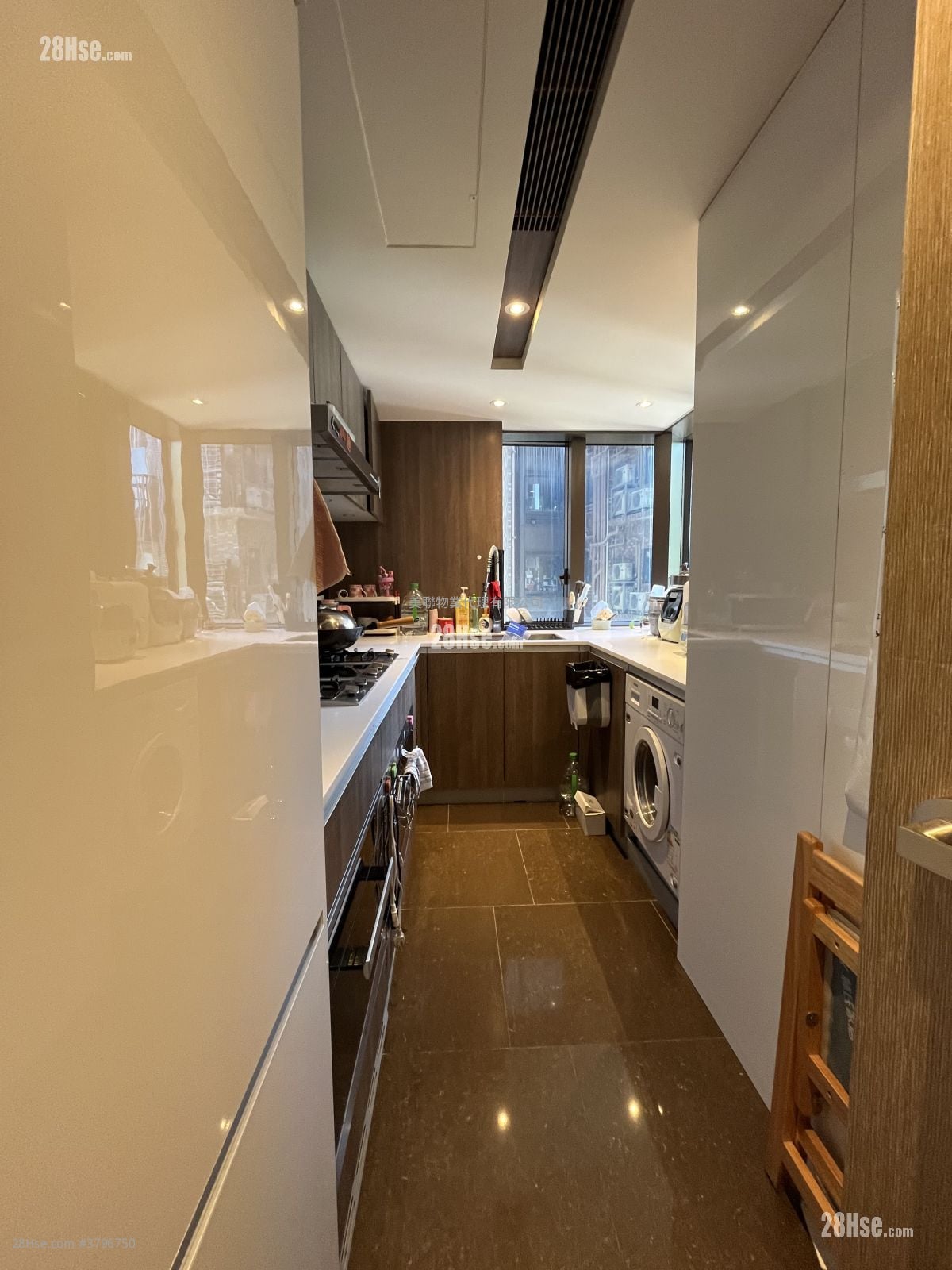 Island Garden Rental 4 Bedrooms , 3 Bathrooms 1,188 ft²