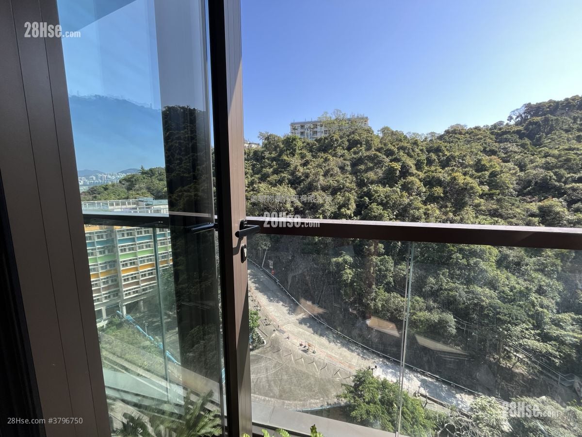 Island Garden Rental 4 Bedrooms , 3 Bathrooms 1,188 ft²