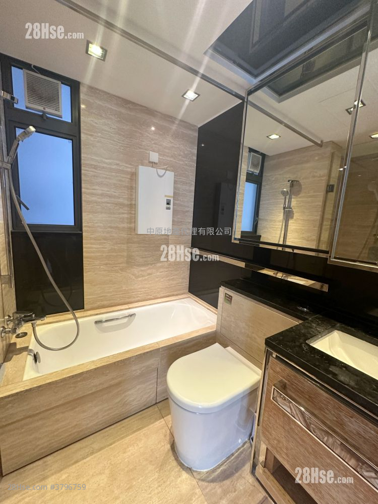 天晋 售盘 3 房 , 3 浴室 826 平方尺