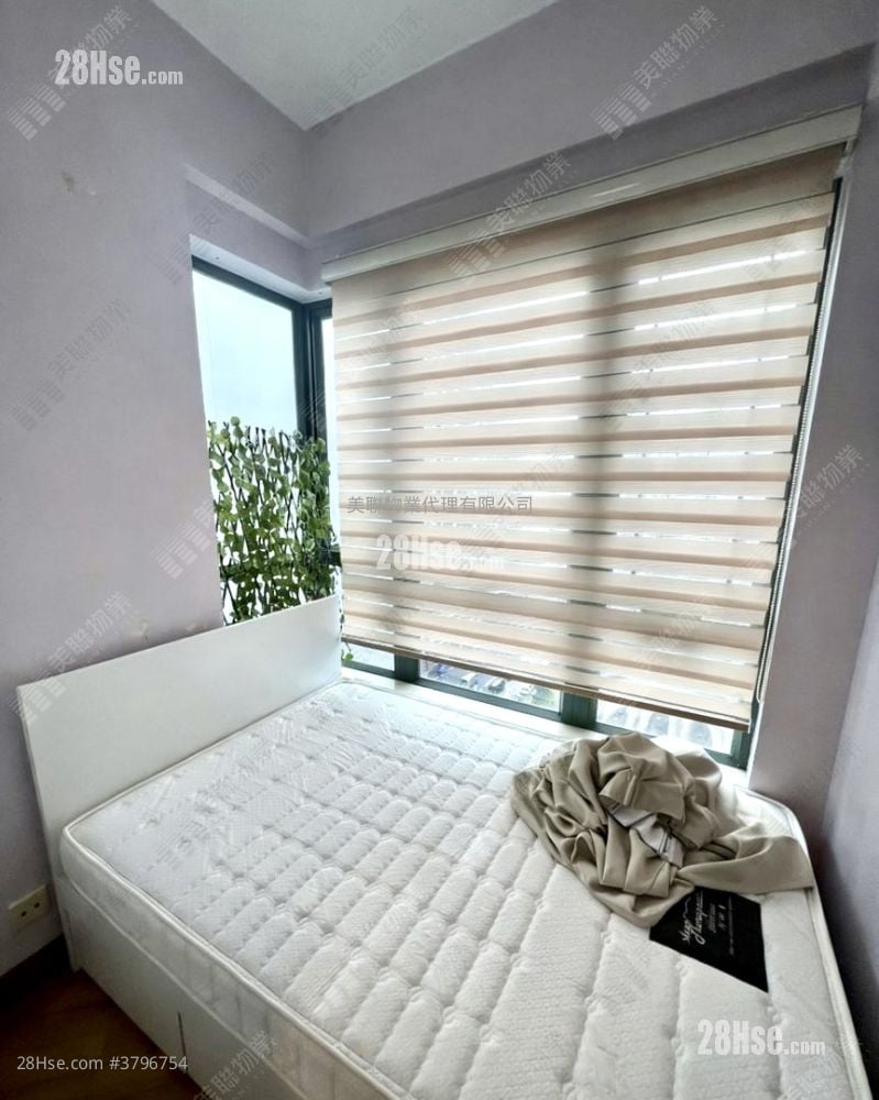 Kingston Lodge Sell 2 Bedrooms , 1 Bathroom 473 ft²