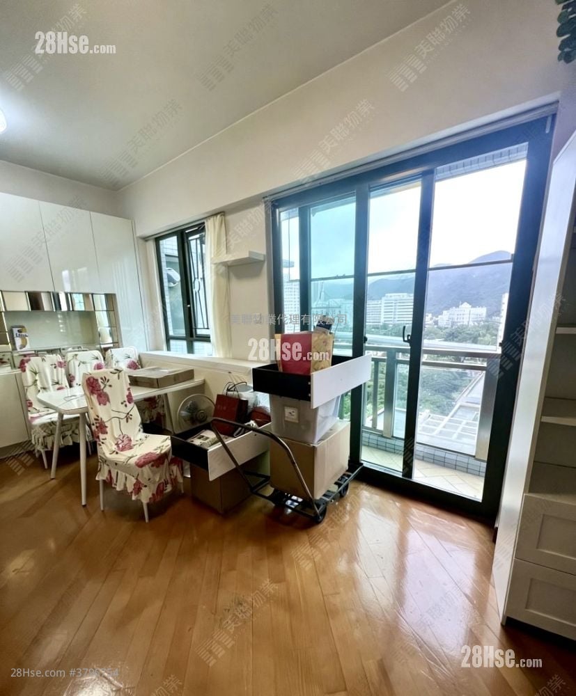 Kingston Lodge Sell 2 Bedrooms , 1 Bathroom 473 ft²