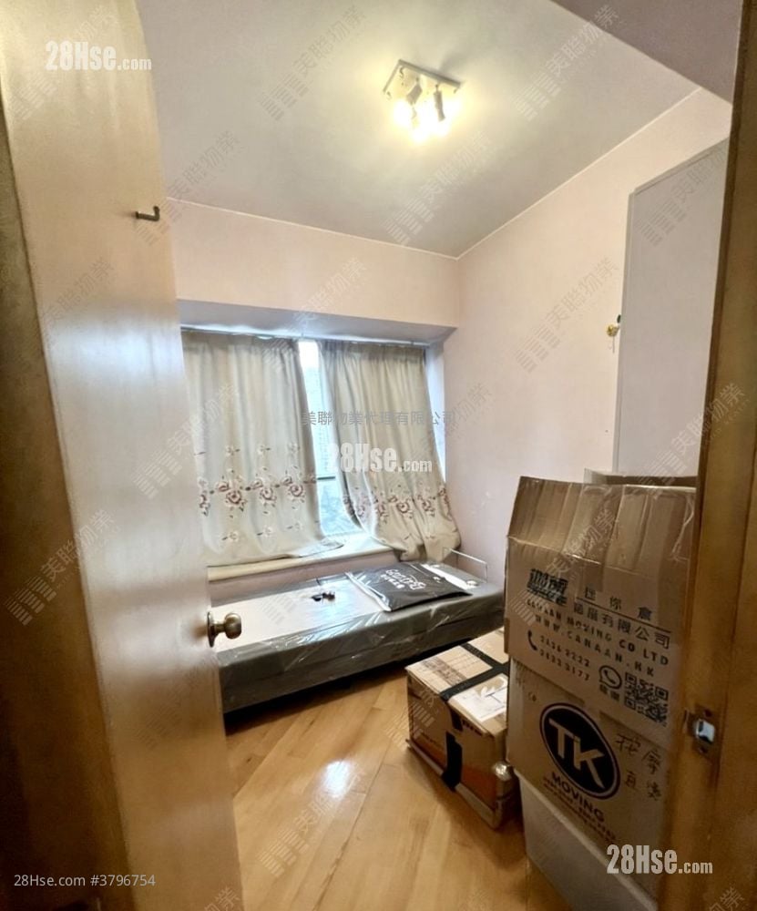 Kingston Lodge Sell 2 Bedrooms , 1 Bathroom 473 ft²