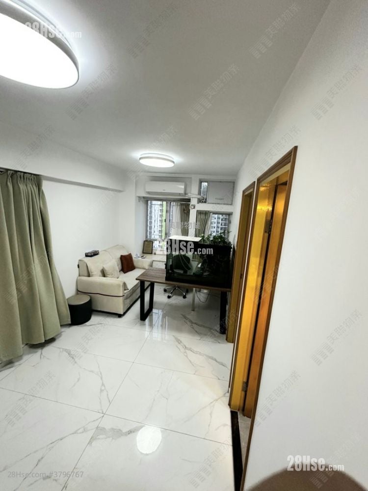 New Kwai Fong Gardens Sell 2 Bedrooms 418 ft²