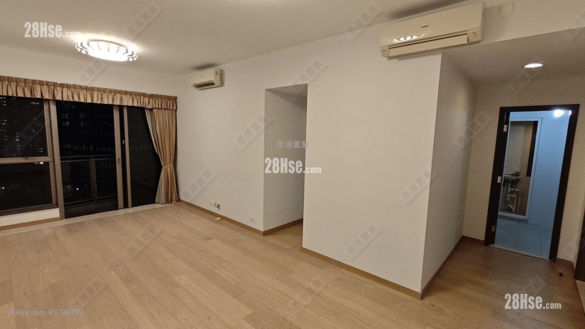 The Austin Rental 3 Bedrooms , 2 Bathrooms 966 ft²