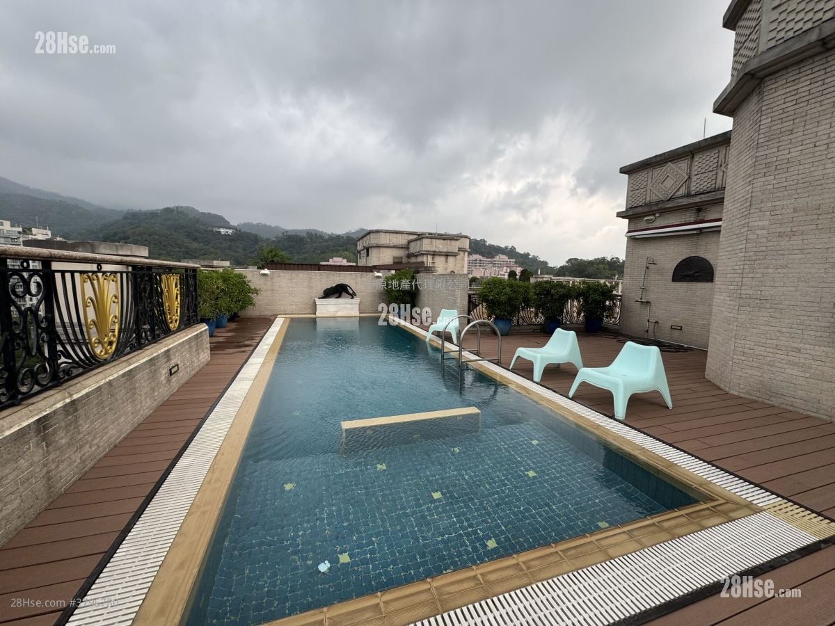 The Great Hill Sell 4 Bedrooms 2,295 ft²