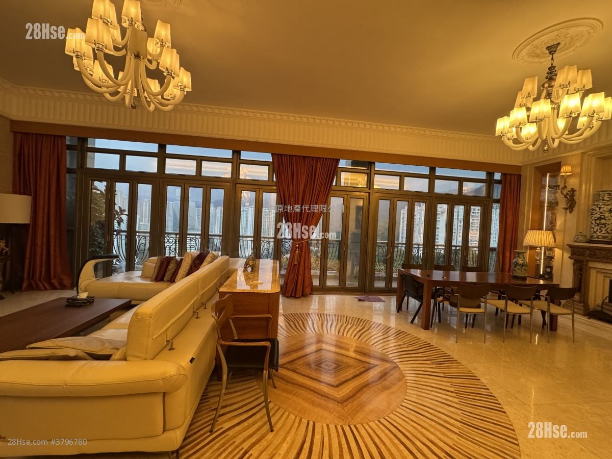 The Great Hill Sell 4 Bedrooms 2,295 ft²