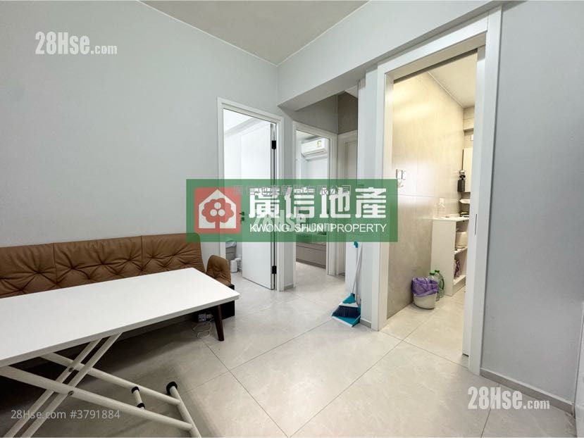Kam Wah Building Rental 2 Bedrooms , 1 Bathroom 314 ft²