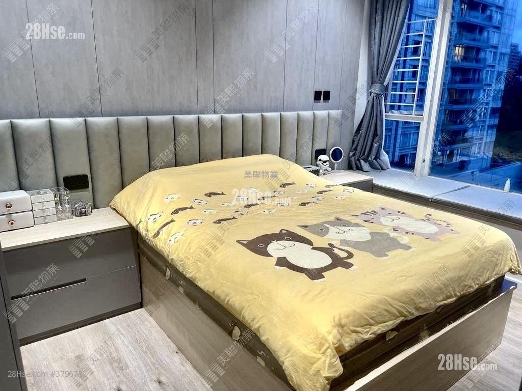 Peak One Sell 4 Bedrooms , 2 Bathrooms 1,084 ft²