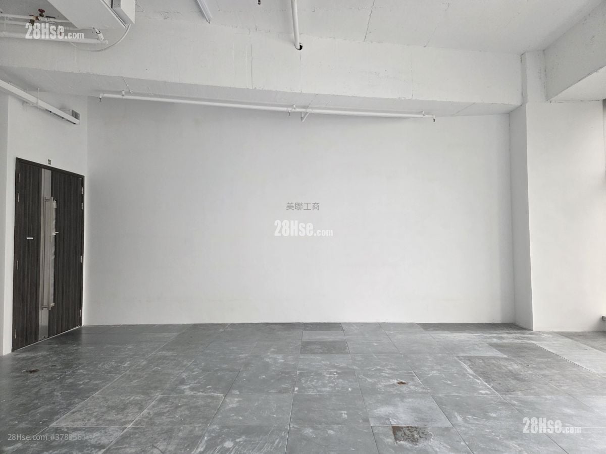 Kings Wing Plaza Sell