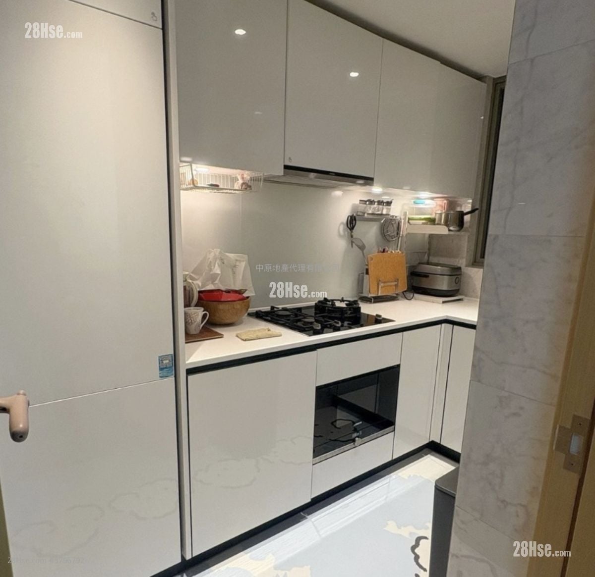 Marini Sell 2 Bedrooms , 1 Bathroom 545 ft²