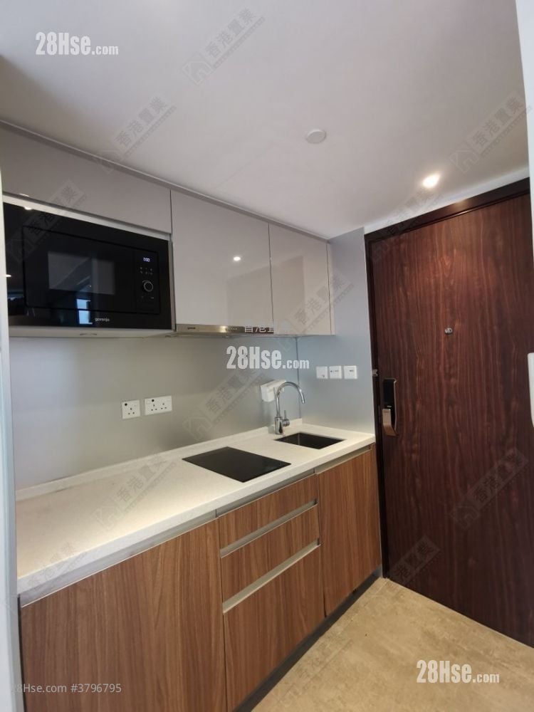 Ava62 Rental 1 Bathroom 200 ft²