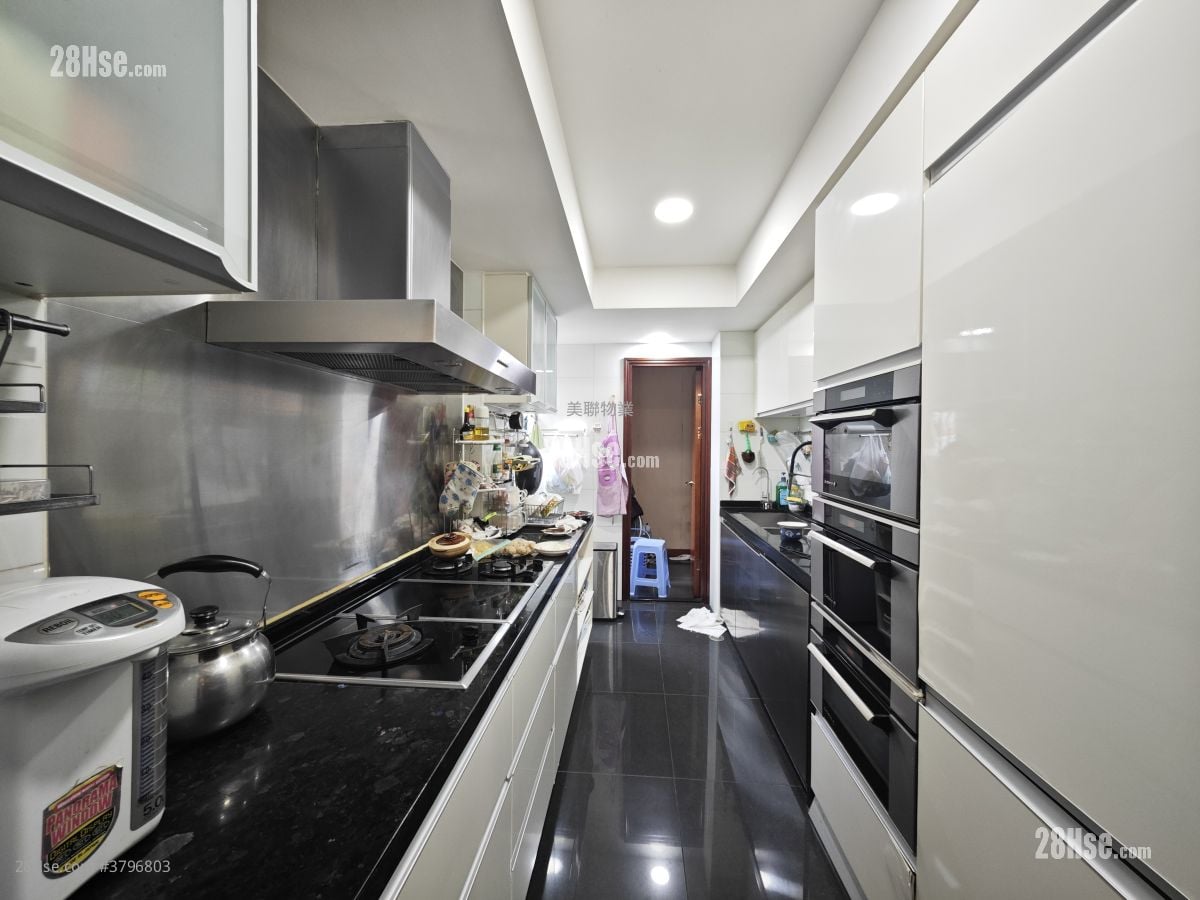 承峰 售盘 4 房 , 3 浴室 1,607 平方尺