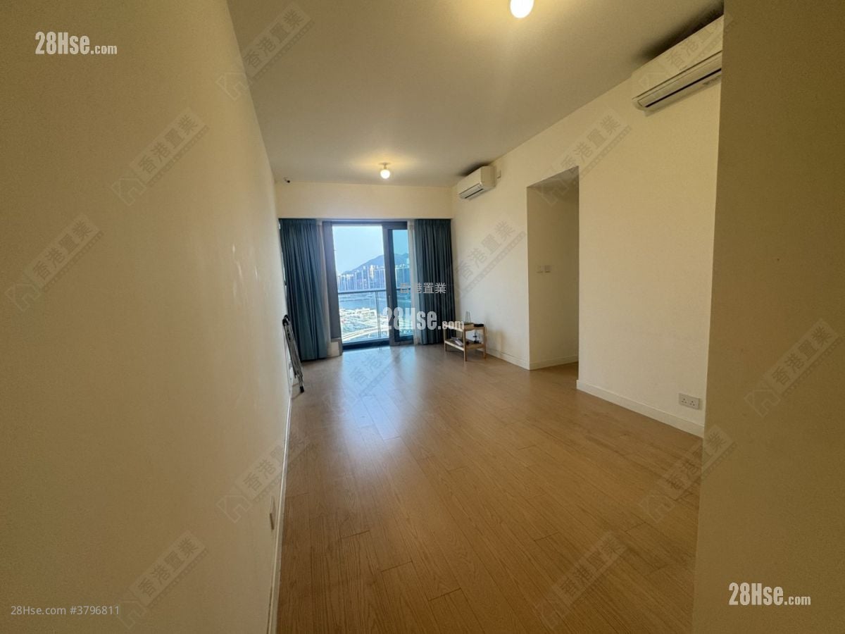 Monaco Rental 3 Bedrooms , 2 Bathrooms 827 ft²