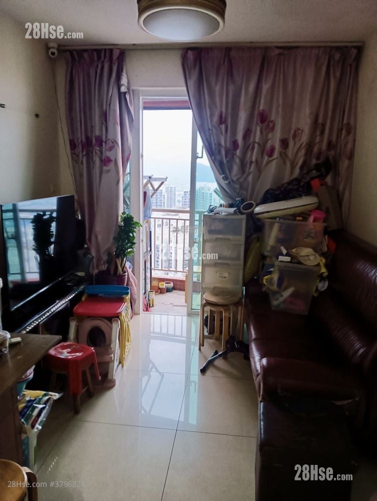 Central Park Towers Sell 2 Bedrooms , 1 Bathroom 496 ft²