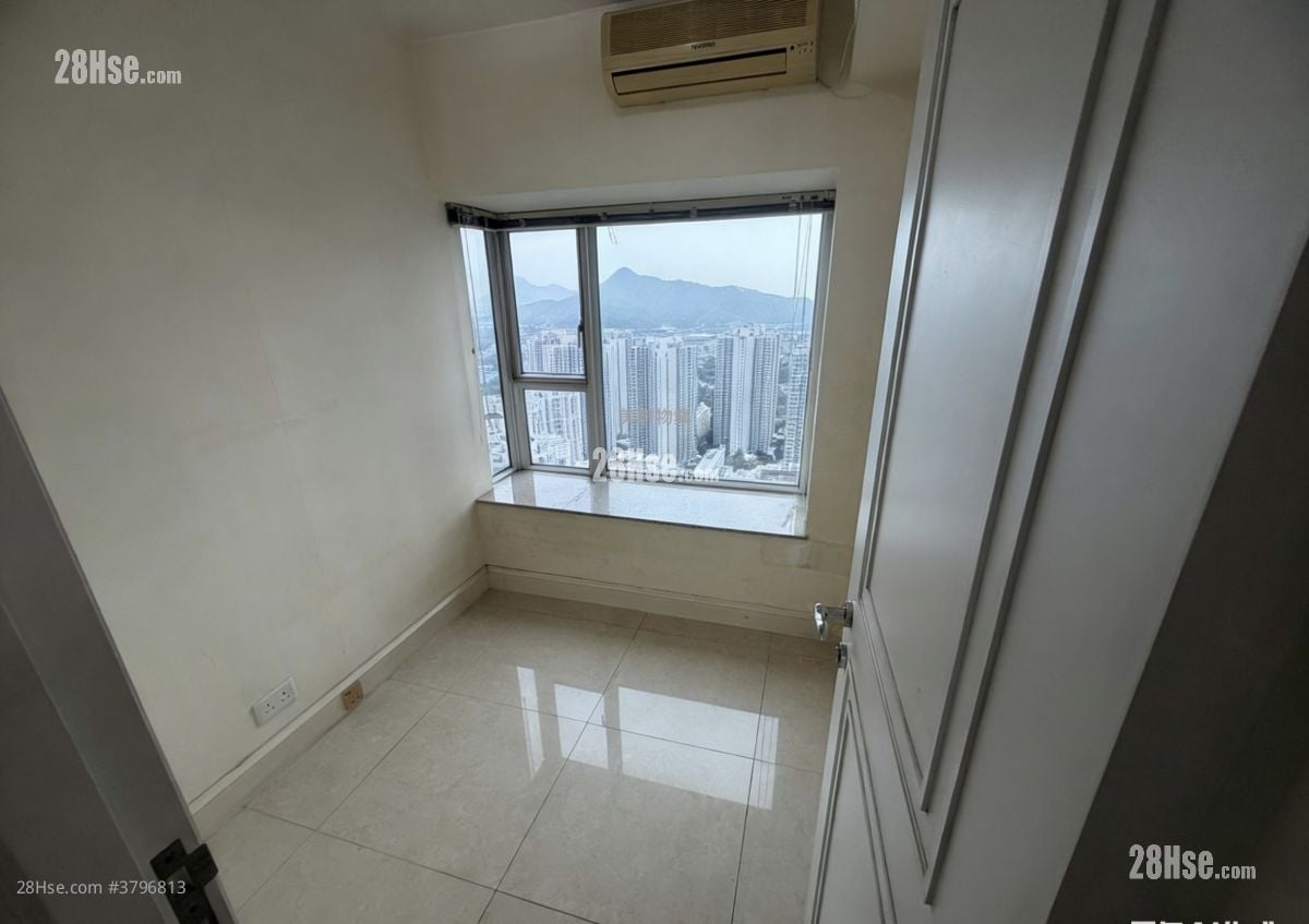 Central Park Towers Sell 2 Bedrooms 498 ft²