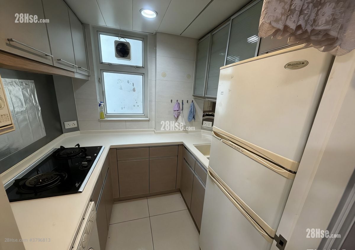 Central Park Towers Sell 2 Bedrooms 498 ft²