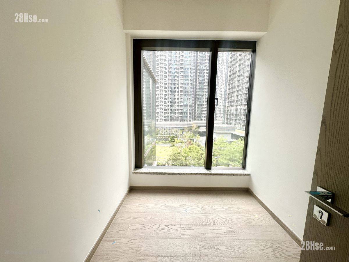 The Southside Rental 3 Bedrooms , 3 Bathrooms 773 ft²