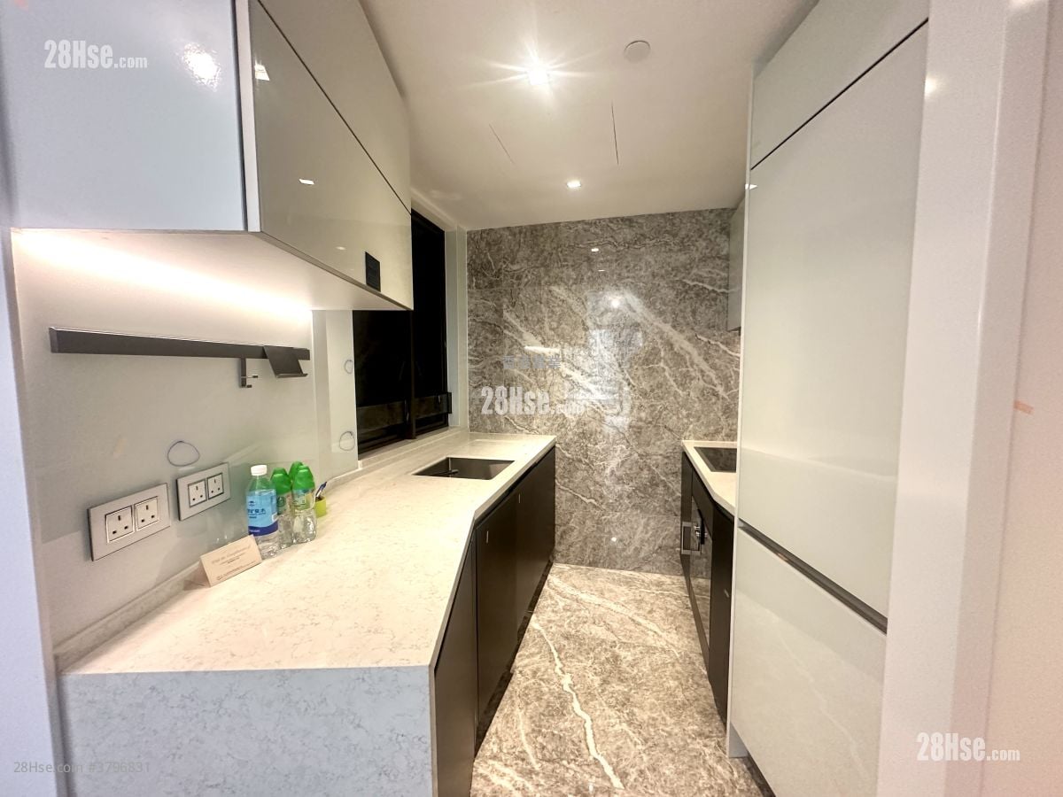 The Southside Rental 3 Bedrooms , 3 Bathrooms 773 ft²