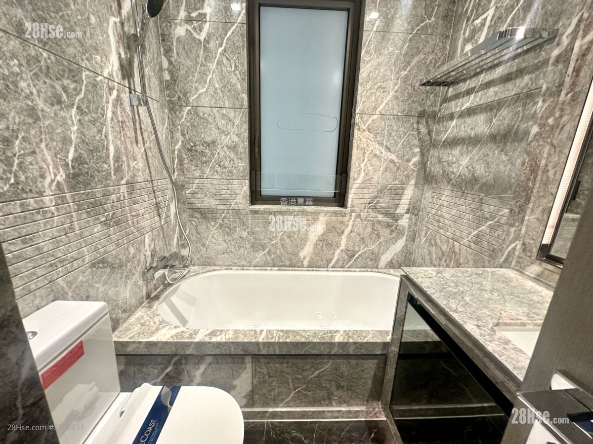 The Southside Rental 3 Bedrooms , 3 Bathrooms 773 ft²